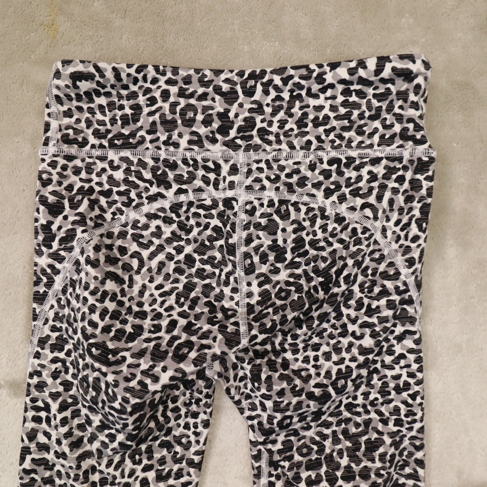 Outdoor Voices TechSweat 7/8 Flex Leggings Leopard‎ Cheetah Print Women's Size S - Picture 8 of 8